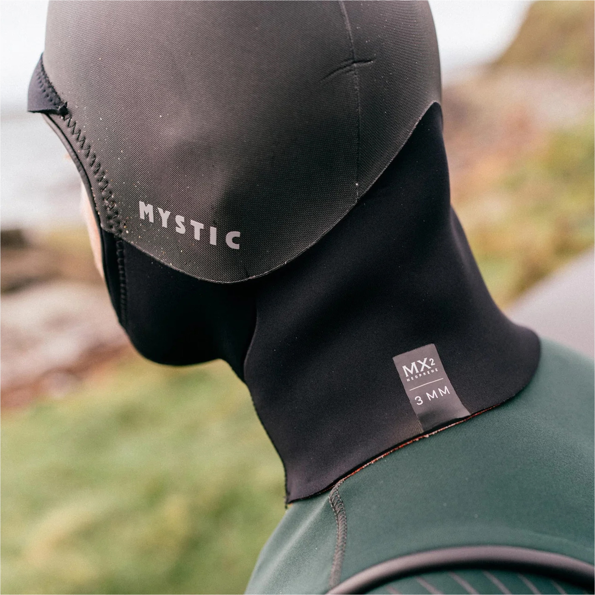 2026 Mystic Roam 3mm Long Wetsuit Hood 35016.230018 - Black